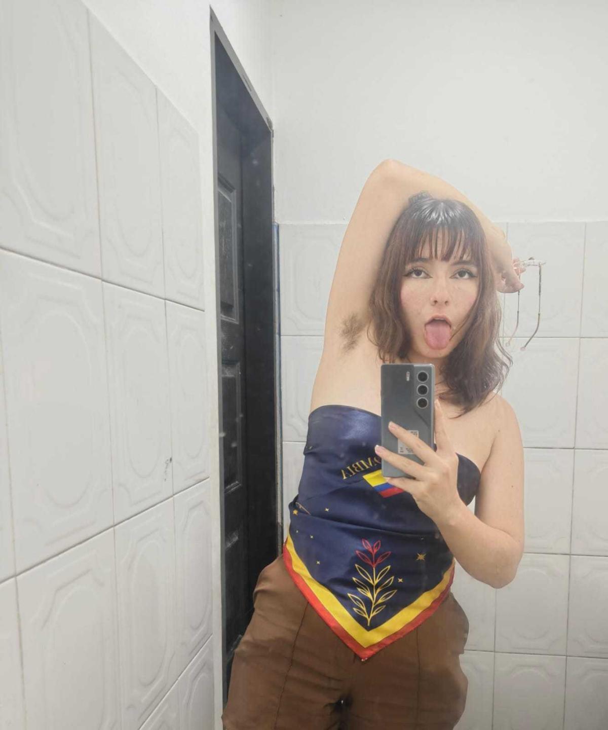 webcam model ValeriHairy69 from XloveCam webcam model ValeriHairy69 from XloveCam
