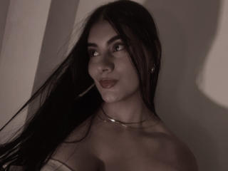 AlaraKey Webcam Porno Live - Photo 8/21