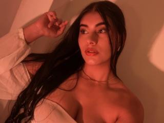 AlaraKey Webcam Porno Live - Photo 7/21
