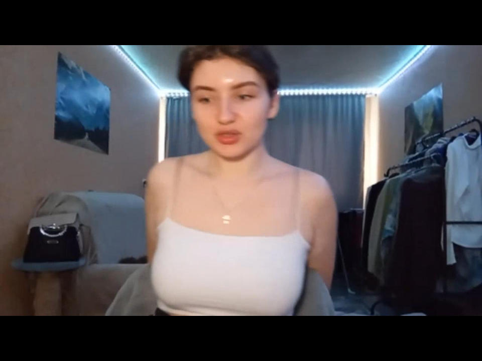 EliaPharmes — live cam photo 1
