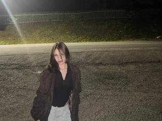 AletaBreslauer Webcam Porno Live - Photo 4/17