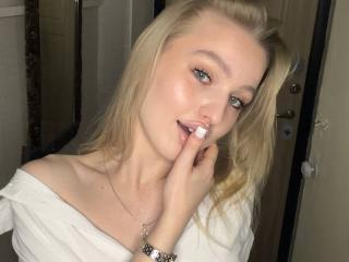 NievesMegee Pussy Video Webcam - Photo 15/21