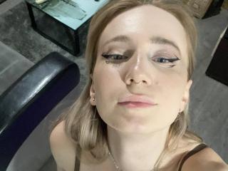 TimikaKoetter Love Webcams - Photo 13/14