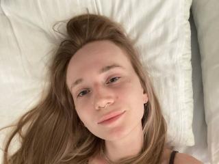 TimikaKoetter Love Webcams - Photo 11/14