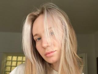 TimikaKoetter Love Webcams - Photo 10/14
