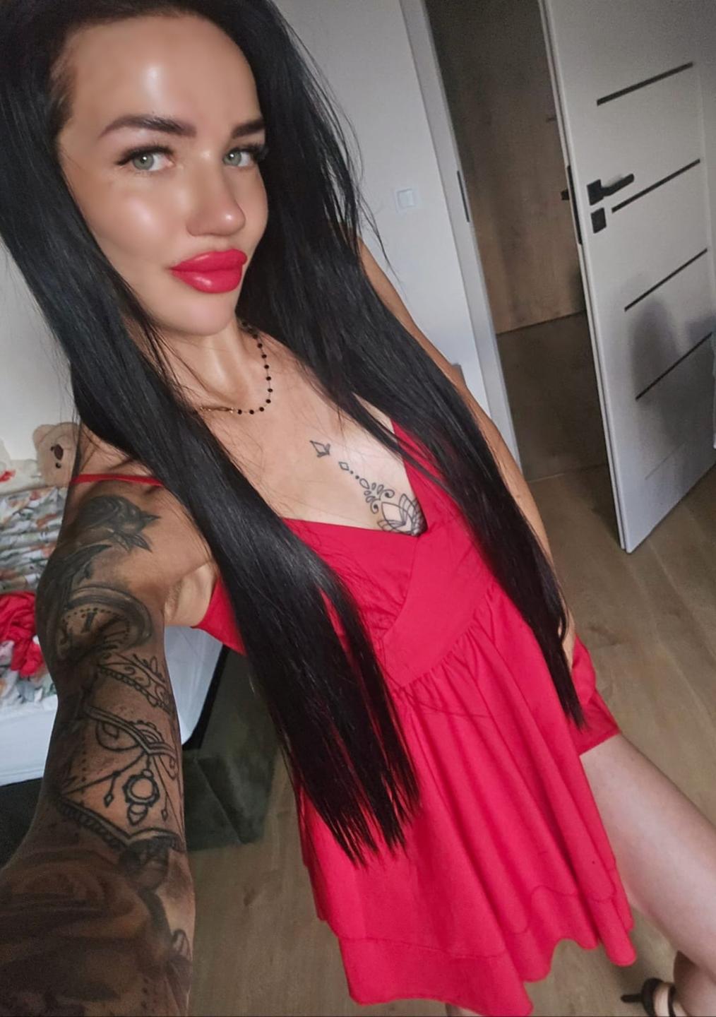 webcam model DeborahBody from XloveCam webcam model DeborahBody from XloveCam