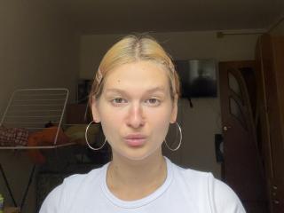 LyndiaHaggerton Anal en Webcam Live - Photo 9/9