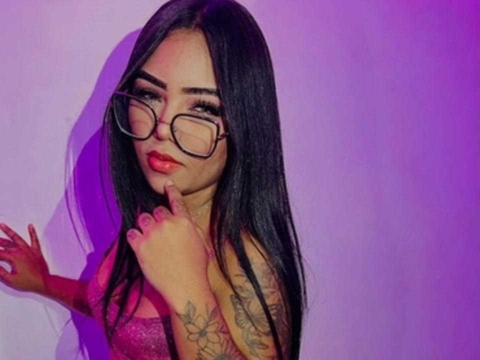 AlizzonWinters — live cam photo 5