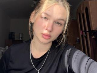 LyndiaHaggerton Anal en Webcam Live - Photo 8/9