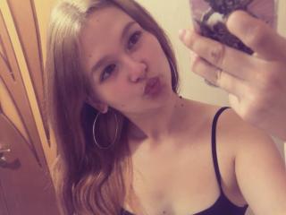 LyndiaHaggerton Anal en Webcam Live - Photo 4/9