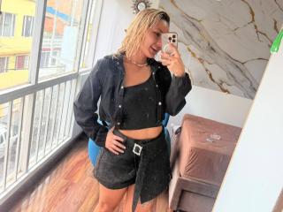 ElenaSaenz Boobs Liveshow - Photo 16/21