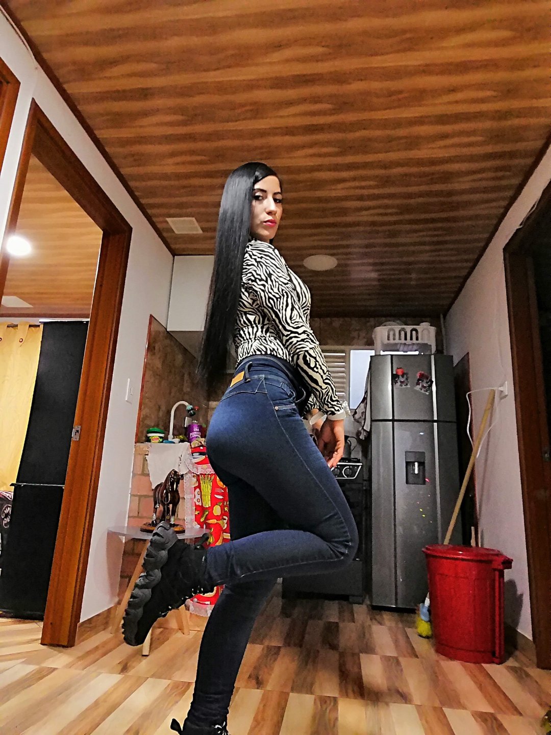 webcam model SofiaAnal from XloveCam webcam model SofiaAnal from XloveCam