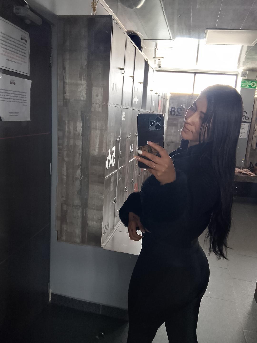 webcam model SofiaAnal from XloveCam webcam model SofiaAnal from XloveCam