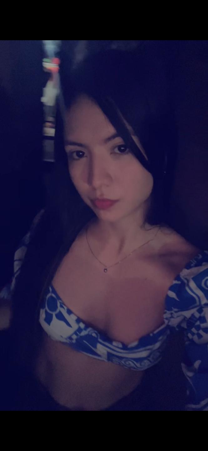 webcam model Sluanny from XloveCam webcam model Sluanny from XloveCam