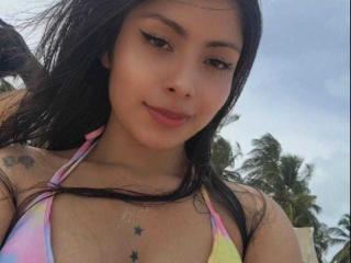LeiaLaurent Image Gallery