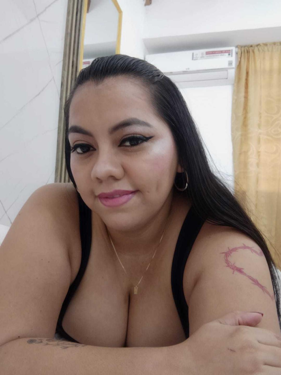 webcam model ChubbyThickMilf from XloveCam webcam model ChubbyThickMilf from XloveCam