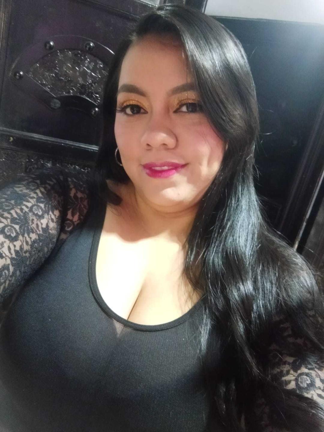 webcam model ChubbyThickMilf from XloveCam webcam model ChubbyThickMilf from XloveCam