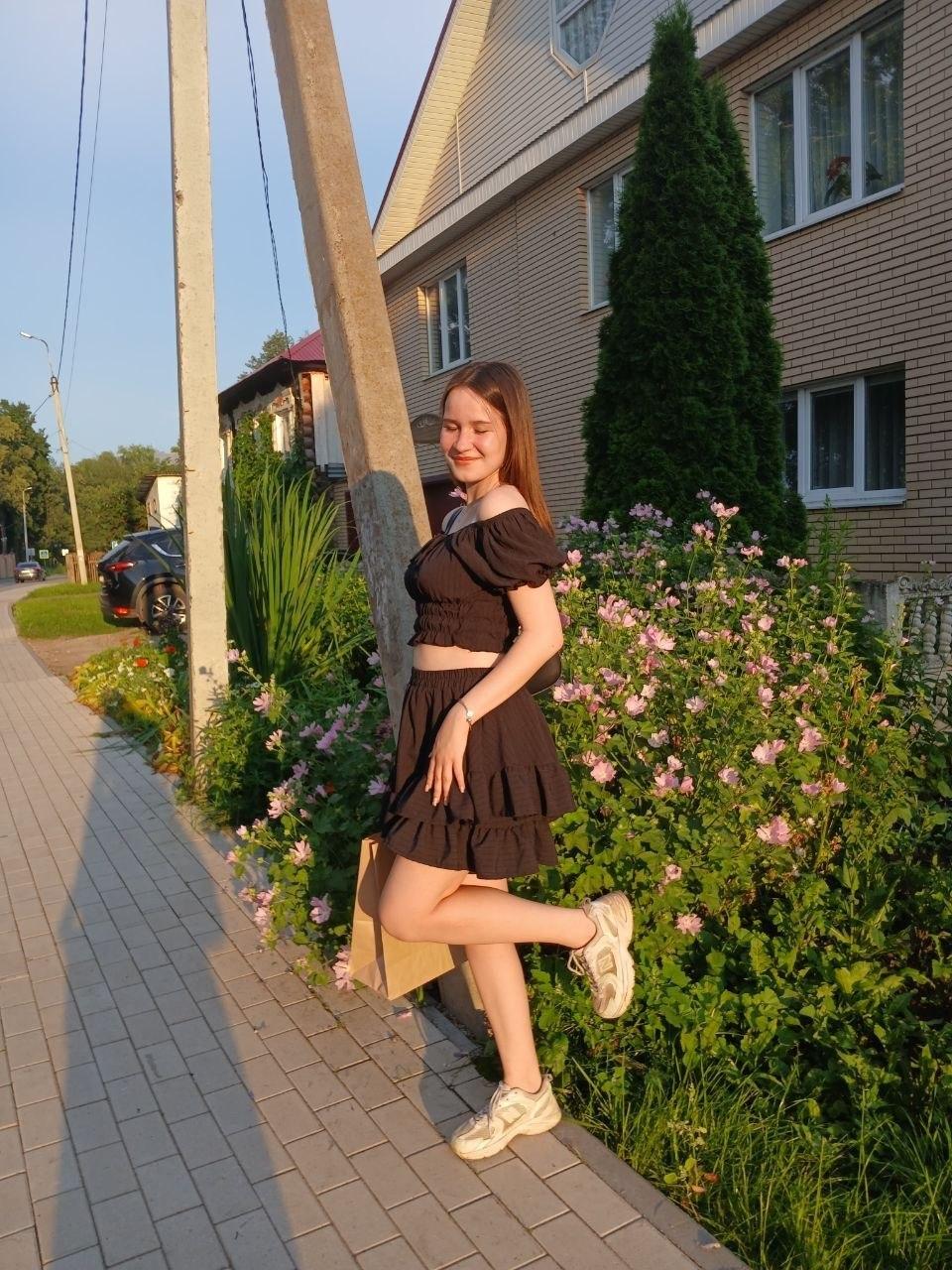 webcam model GenevieBidgood from XloveCam webcam model GenevieBidgood from XloveCam