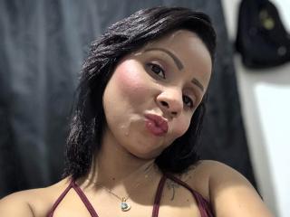 AlondraMonique Webcam Porno Live - Photo 21/21