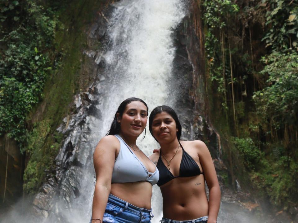SaraAndGaby — live cam photo 3