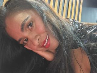 EmilyVidal Seins Liveshow - Photo 12/21