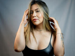 EmilyDurand Boobs Liveshow - Photo 17/21