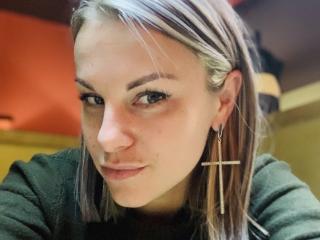 BelleLisaG Live Cam Porn - Photo 15/21