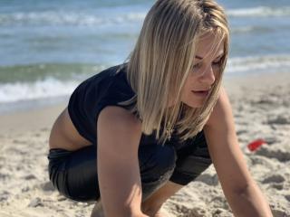 BelleLisaG Image Gallery