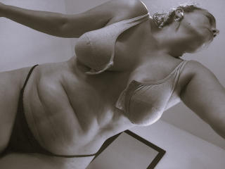 AmberDemons Webcam Porno Live - Photo 2/21
