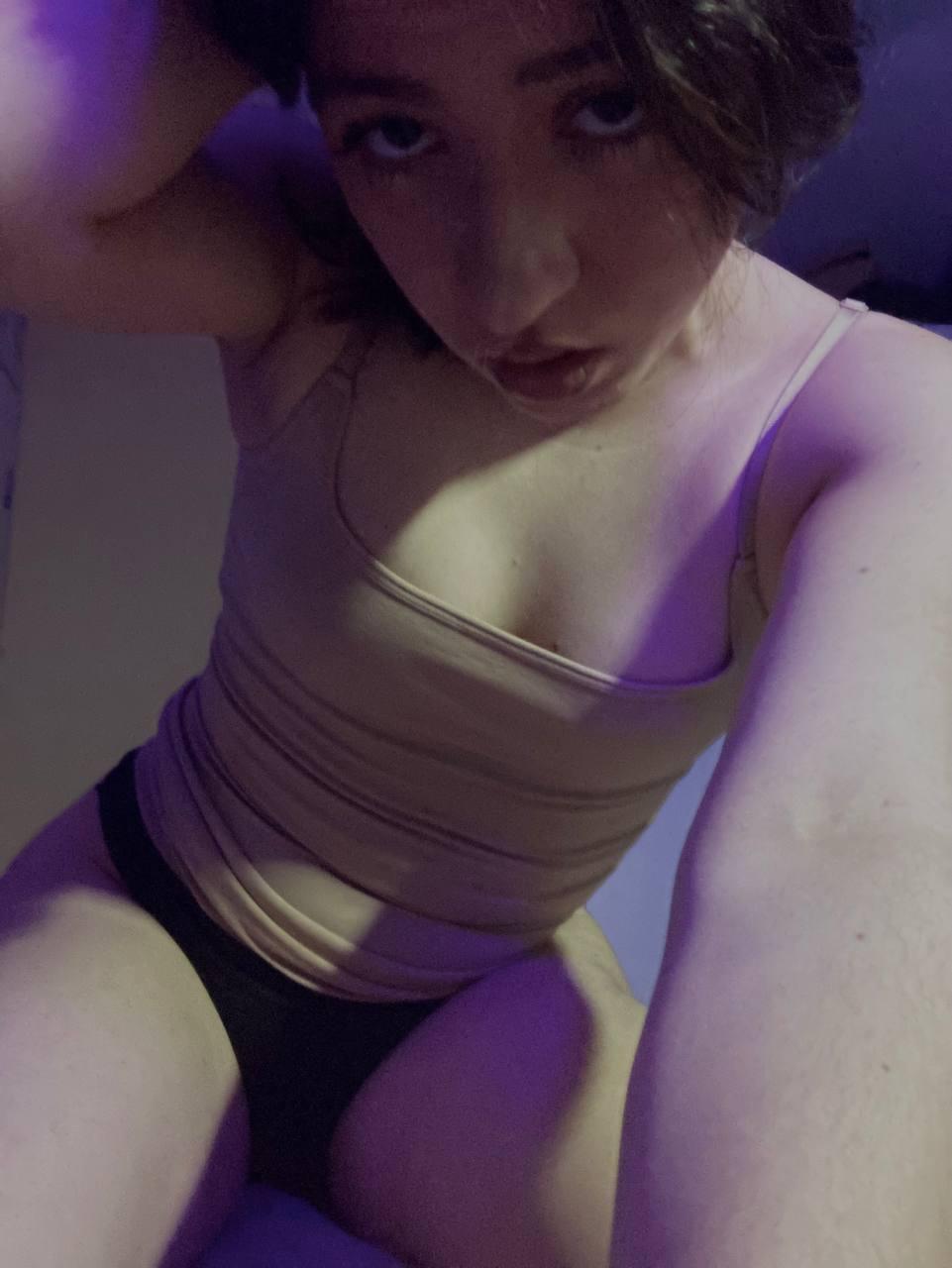 webcam model BunnyVice from XloveCam webcam model BunnyVice from XloveCam
