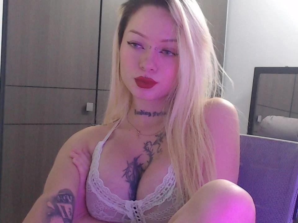 MiaValenttine — live cam photo 6