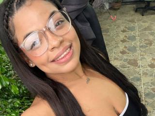 YazminJenner Dating Adult Porn - Photo 6/20