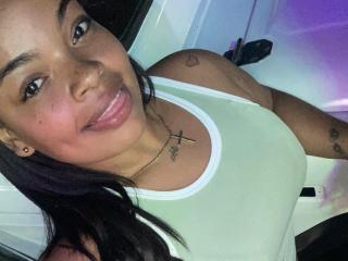 YazminJenner Image Gallery
