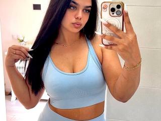 YaraCruz Image Gallery