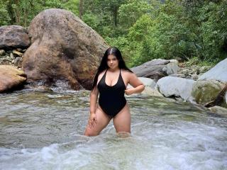 LaraJames Image Gallery