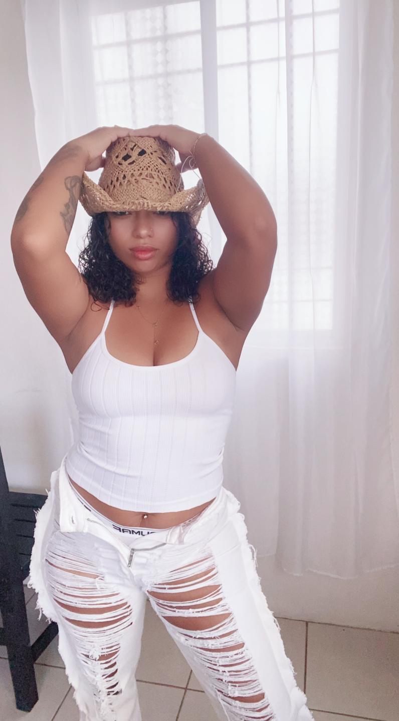 webcam model MarieNaty from XloveCam webcam model MarieNaty from XloveCam