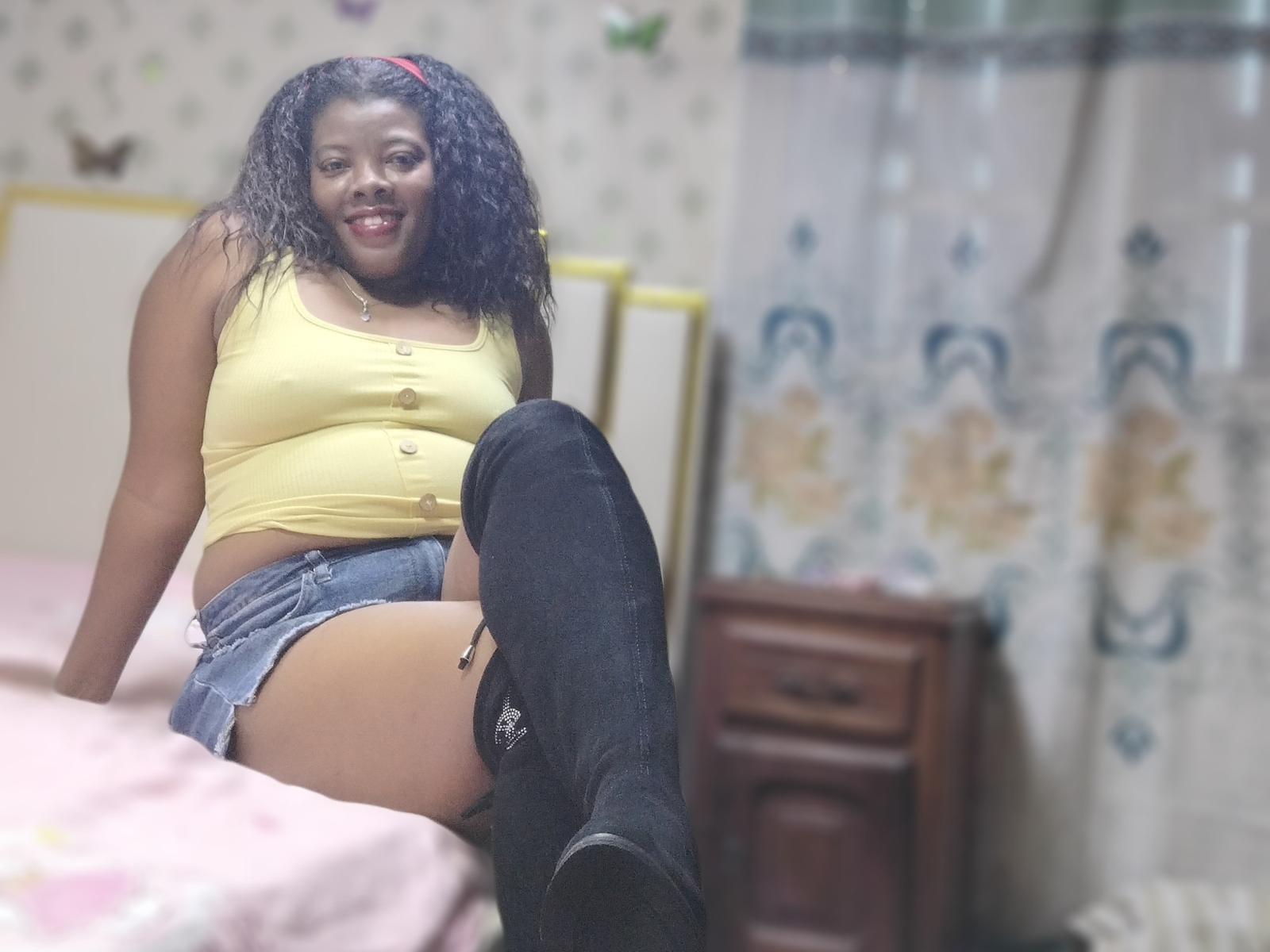 BrownieBabe — live cam photo 3