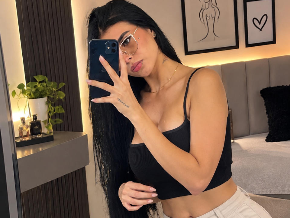 AmilyBella — live cam photo 2