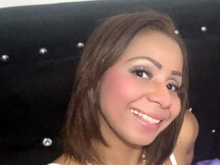 AlondraMonique Webcam Porno Live - Photo 14/21