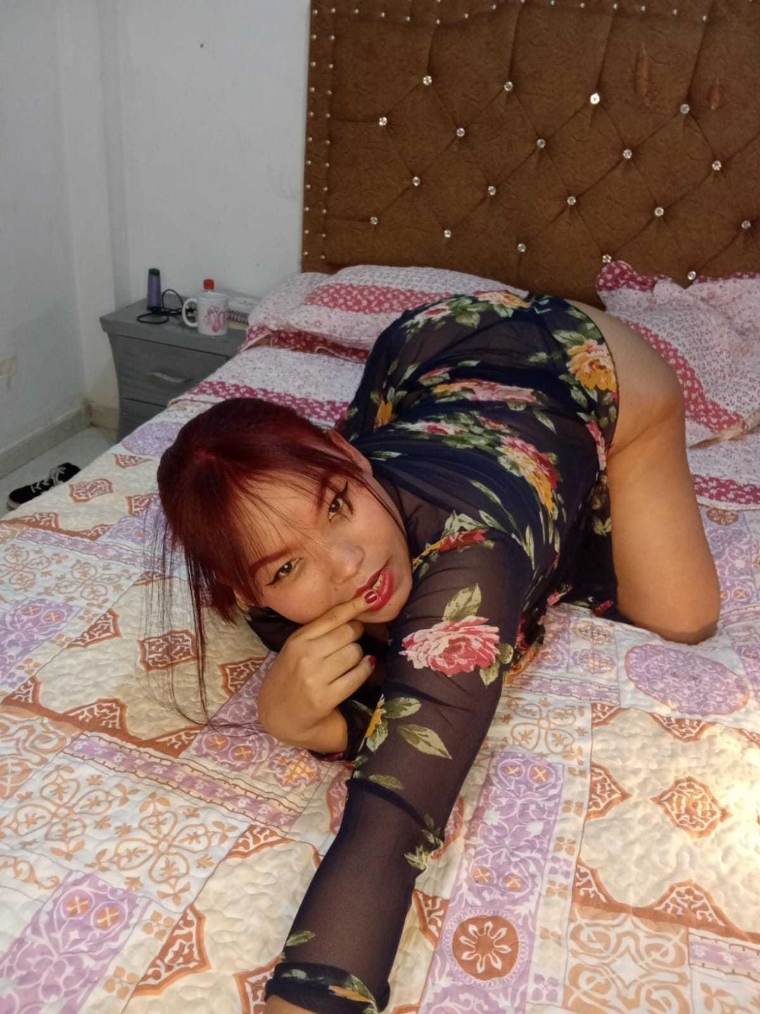 webcam model MelanieDiiaz from XloveCam webcam model MelanieDiiaz from XloveCam