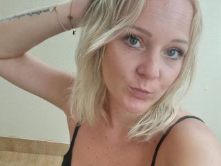GermanMaskedLuci-hot photo