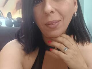 LauraSin Image Gallery