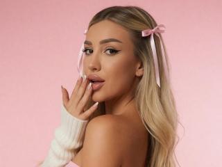 SecretVanilla Blowjob XXX Cams - Photo 18/20