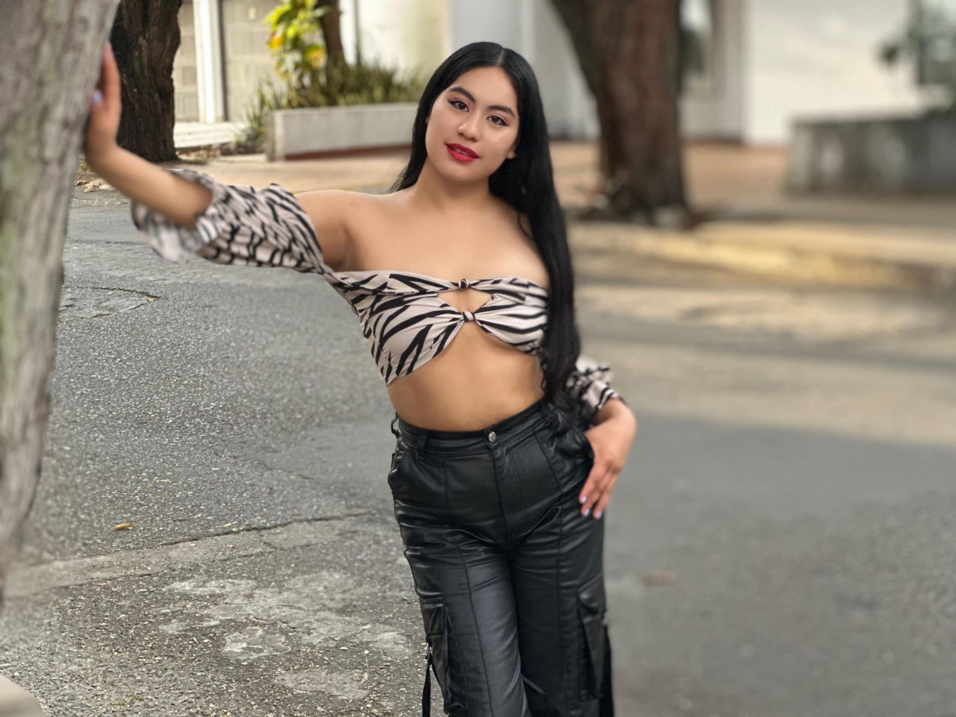 webcam model MiaBallard from XloveCam webcam model MiaBallard from XloveCam