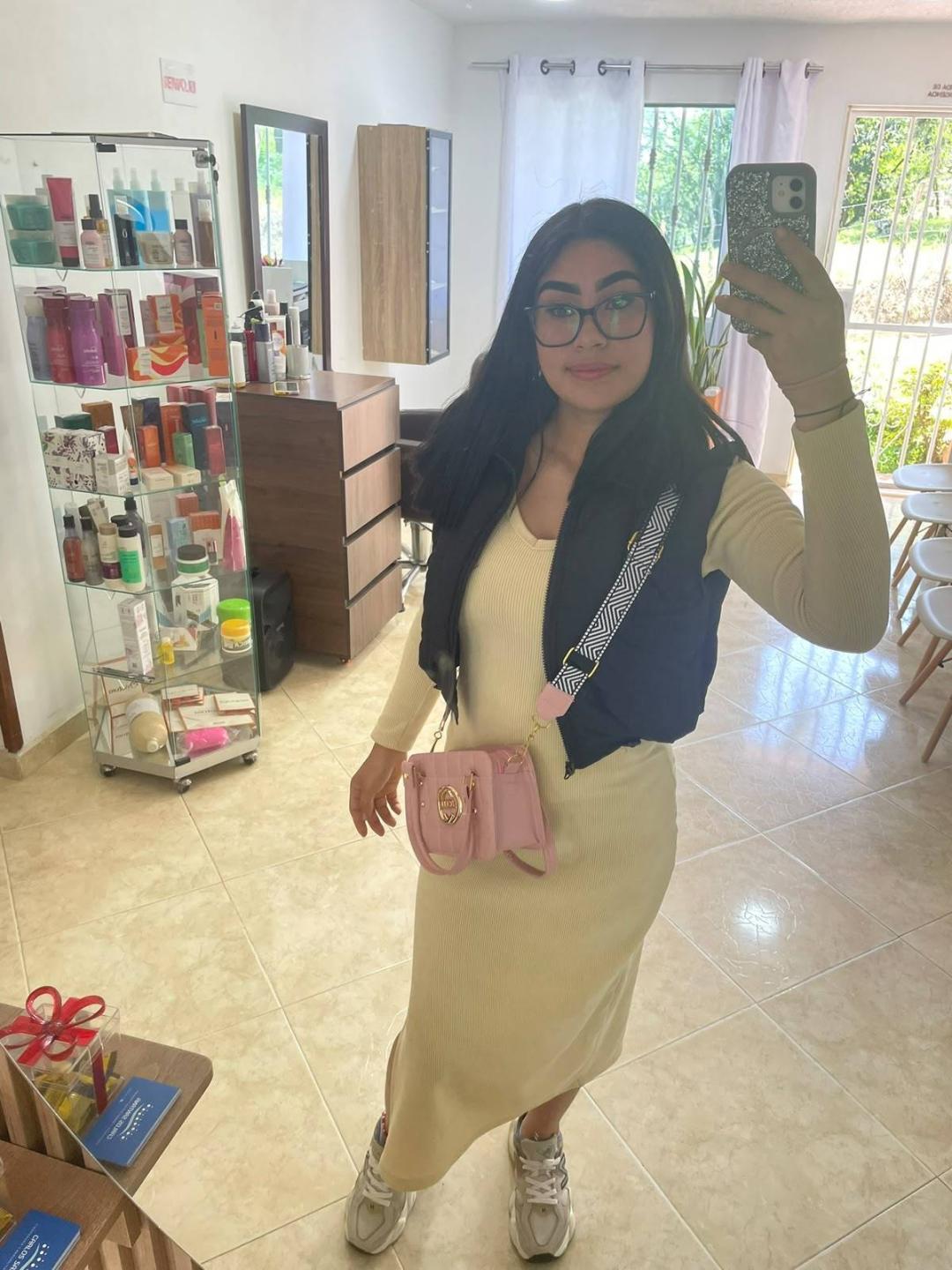 webcam model NinaRouse from XloveCam webcam model NinaRouse from XloveCam