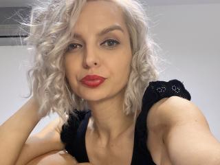 DouceAmelia Amateur Live Webcam - Photo 13/21
