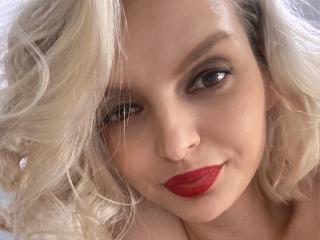 DouceAmelia Amateur Live Webcam - Photo 8/21