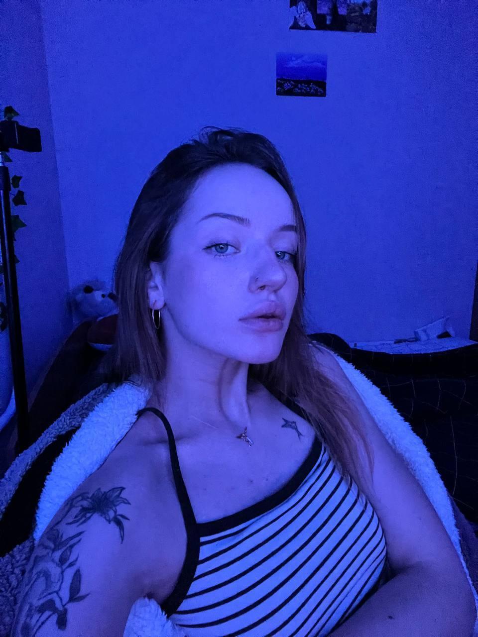 webcam model JamesAughenbaugh from XloveCam webcam model JamesAughenbaugh from XloveCam