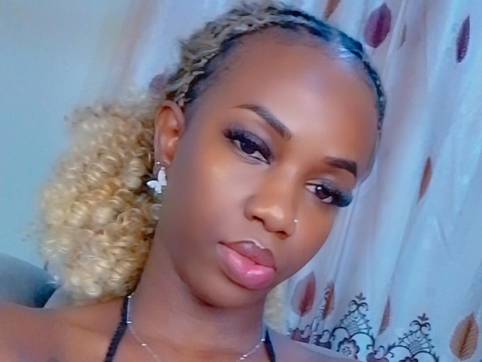 SexieAurora — live cam photo 6