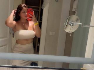 LinaFoxyHot Anal en Webcam Live - Photo 12/21